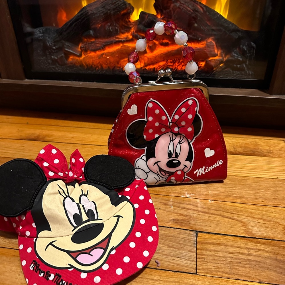 Vintage Minnie Mouse mini purse and hat bundle